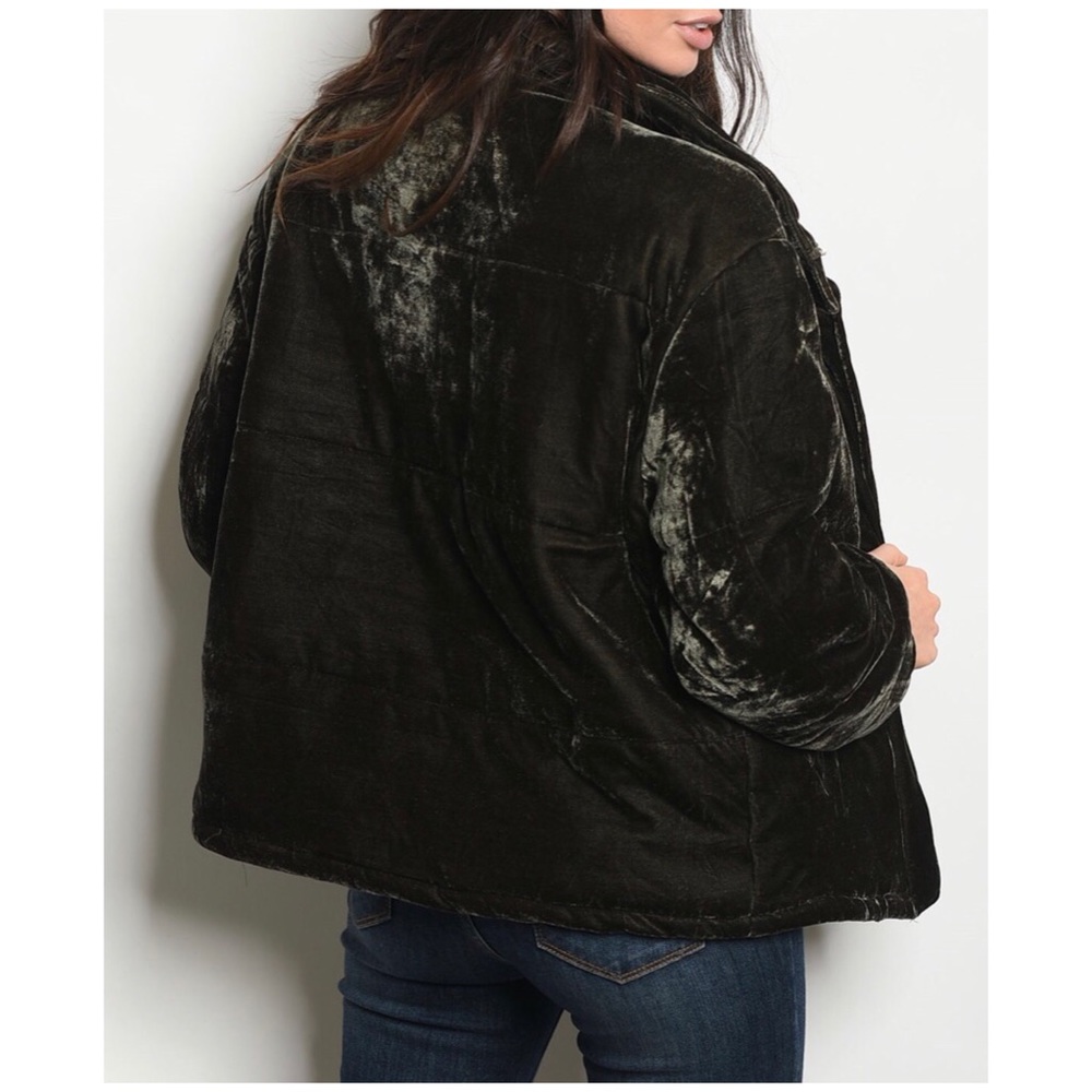 ❄️OLIVE VELVET PUFFER JACKET - Picture 2 of 6
